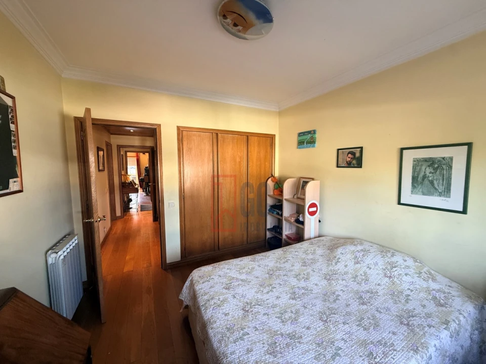 Apartamento T3 para Venda em Mafamude e Vilar do Paraíso Foto 28