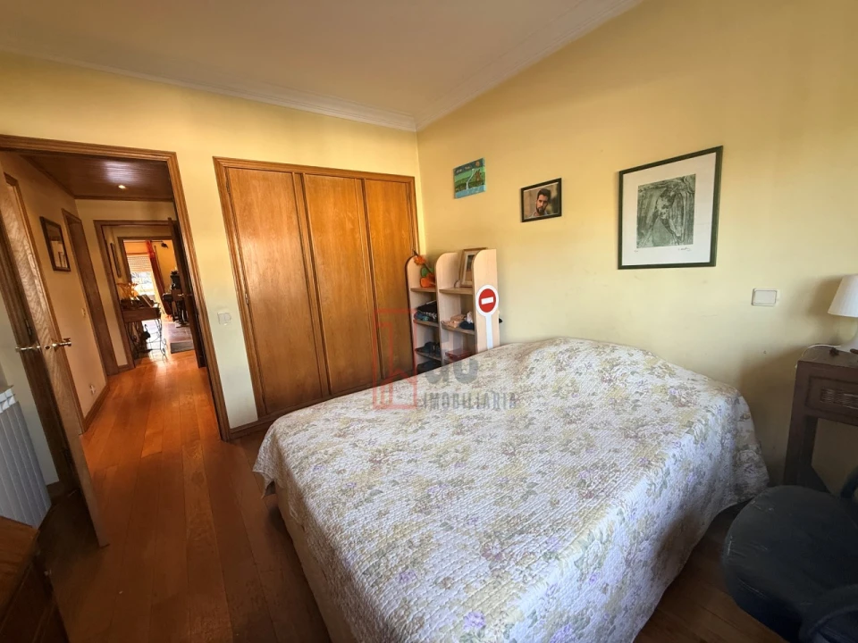 Apartamento T3 para Venda em Mafamude e Vilar do Paraíso Foto 30