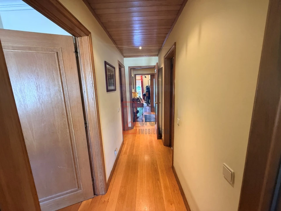 Apartamento T3 para Venda em Mafamude e Vilar do Paraíso Foto 16