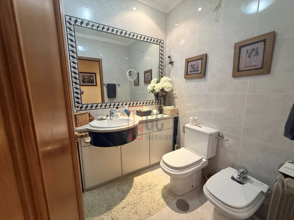 Apartamento T3 para Venda em Mafamude e Vilar do Paraíso Foto 18