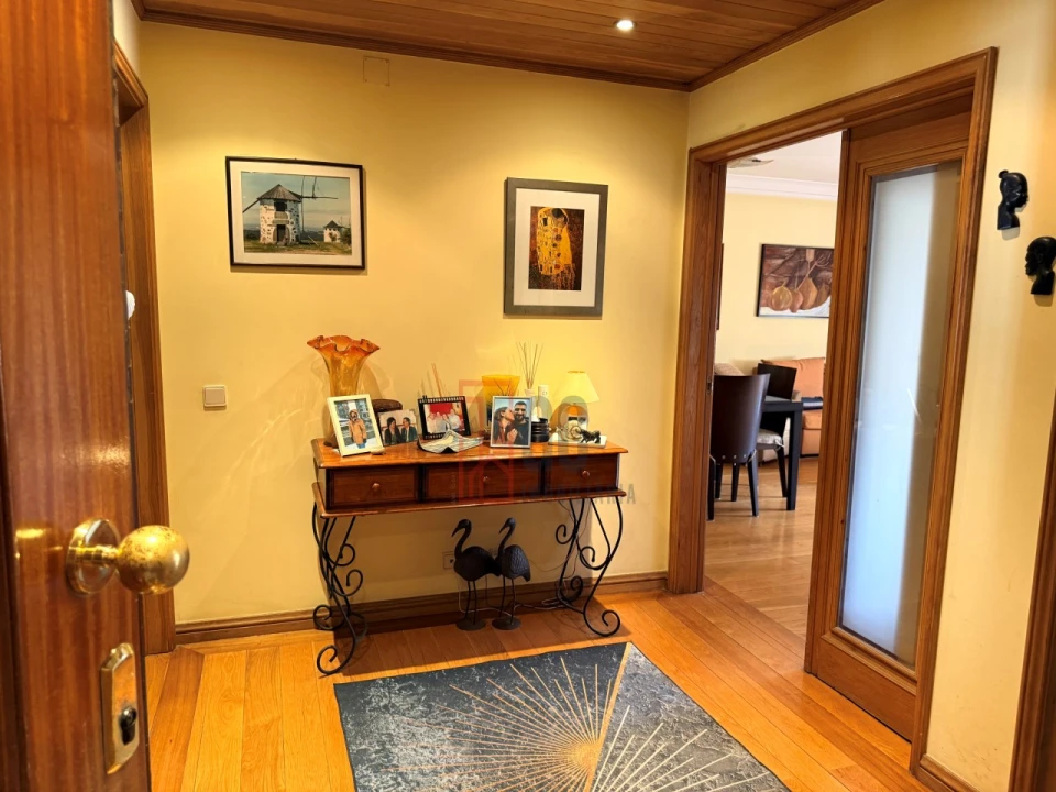 Apartamento T3 para Venda em Mafamude e Vilar do Paraíso Foto 7