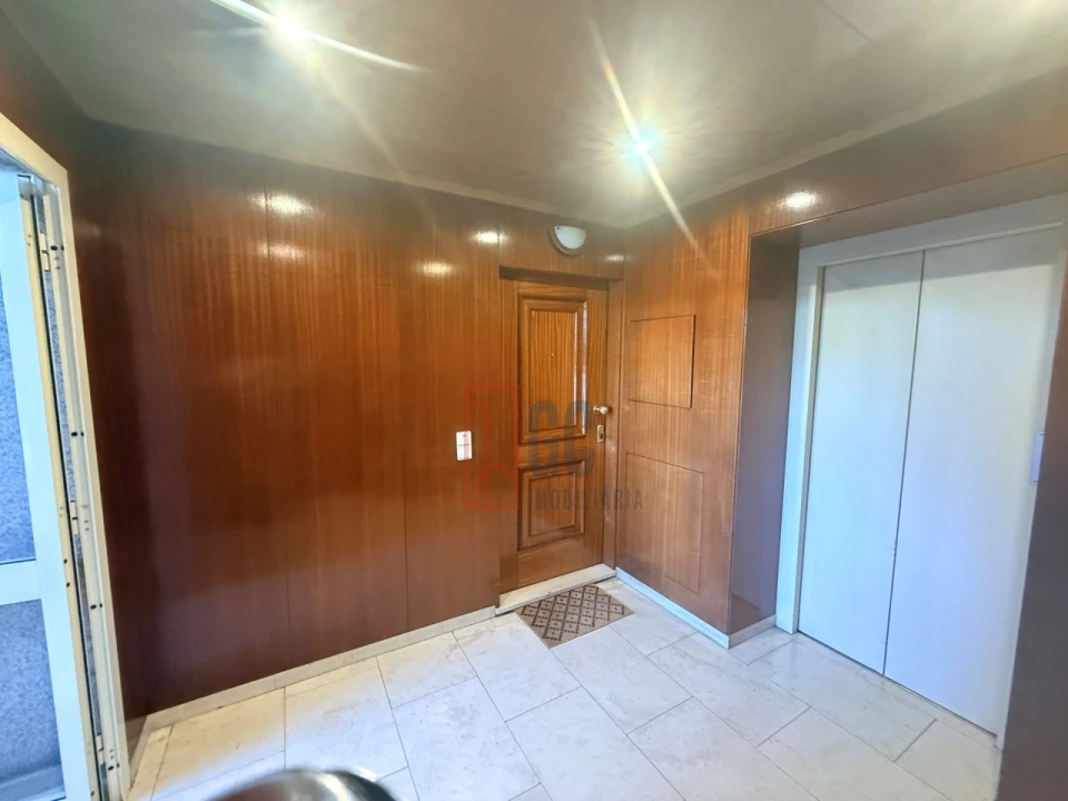 Apartamento T3 para Venda em Mafamude e Vilar do Paraíso Foto 33