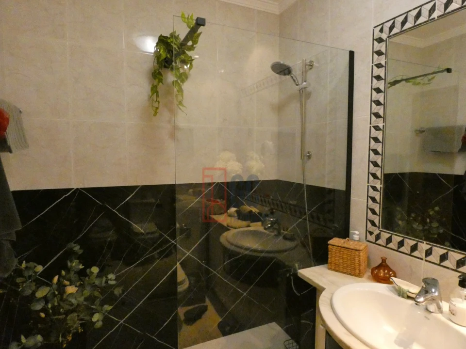 Apartamento T3 para Venda em Mafamude e Vilar do Paraíso Foto 30