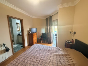 Apartamento T3 para Venda em Mafamude e Vilar do Paraíso