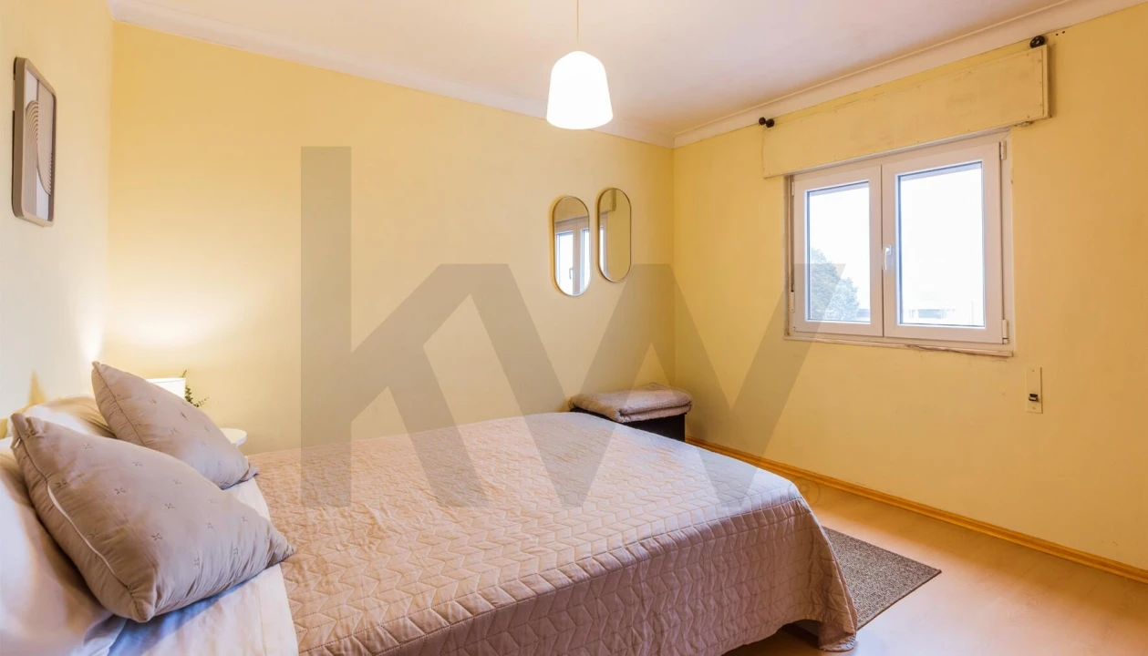 Apartamento T2 para Arrendamento em Vila Praia de Ancora Foto 3