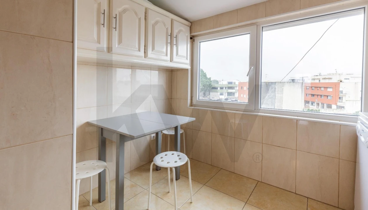 Apartamento T2 para Arrendamento em Vila Praia de Ancora Foto 6