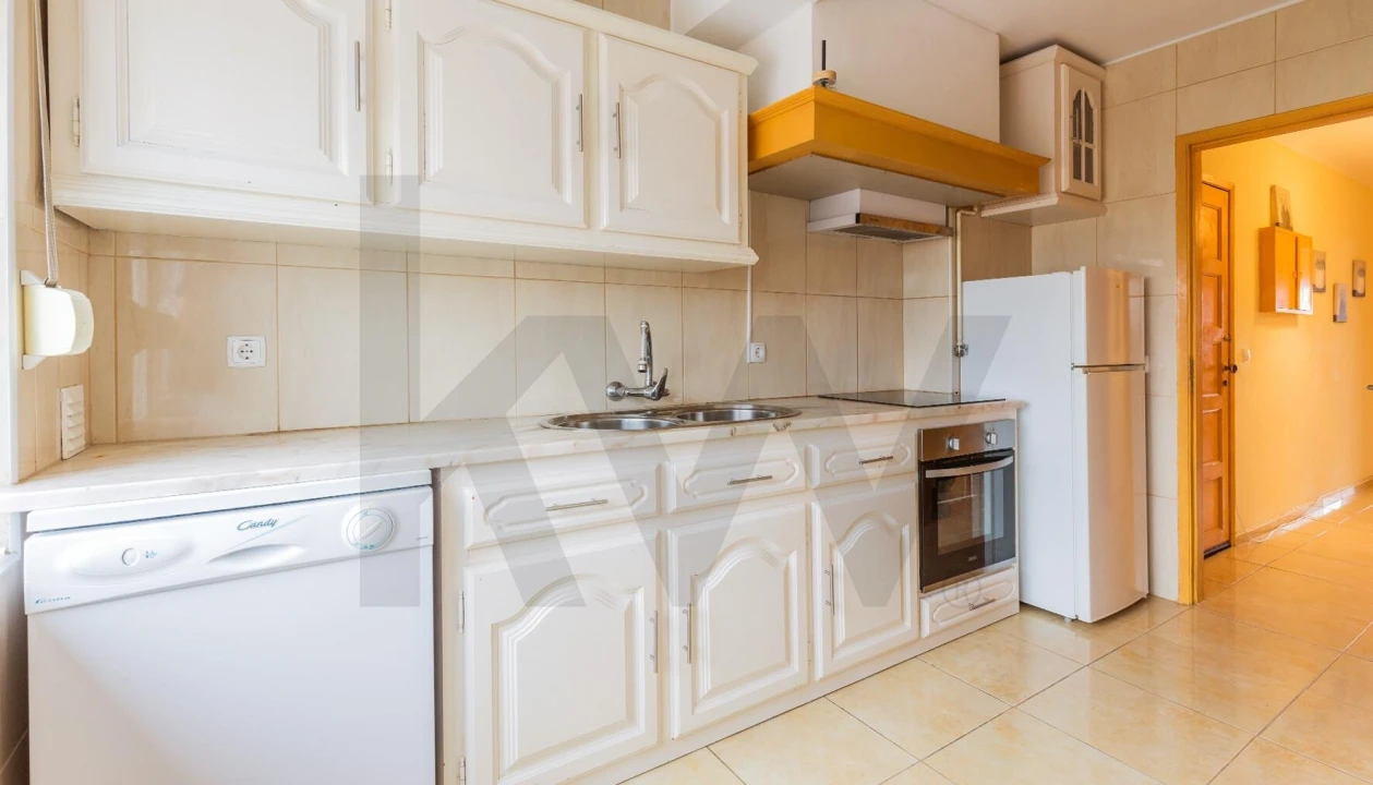 Apartamento T2 para Arrendamento em Vila Praia de Ancora Foto 5