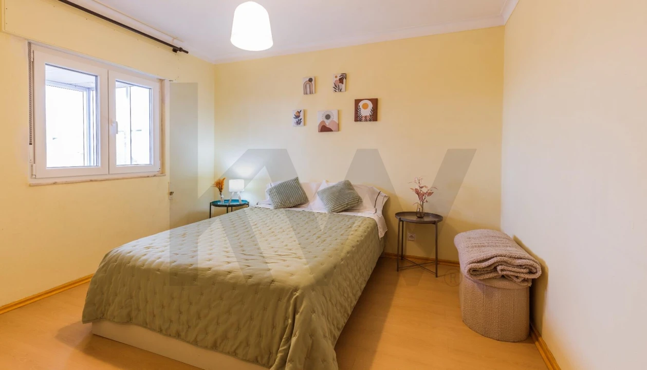 Apartamento T2 para Arrendamento em Vila Praia de Ancora Foto 10