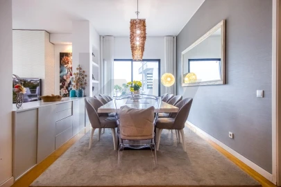 Apartamento T5 para Venda em Parque das Nações