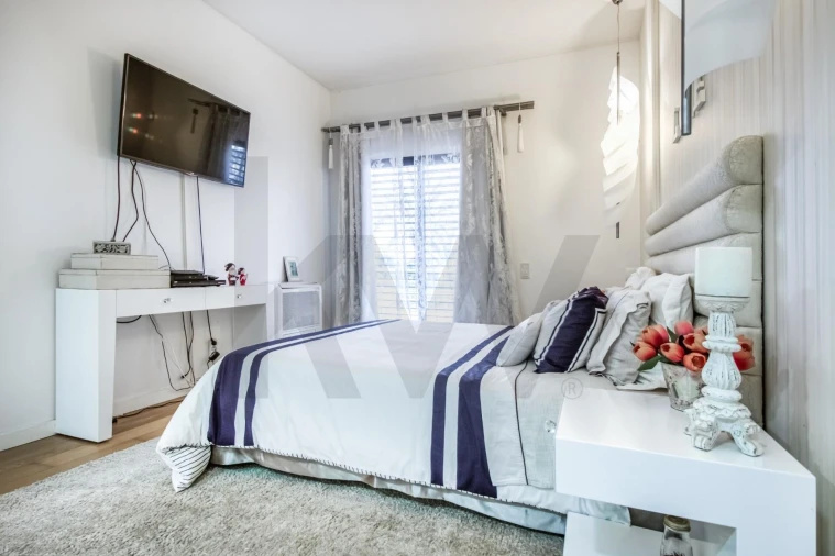 Apartamento T5 para Venda em Parque das Nações Foto 26