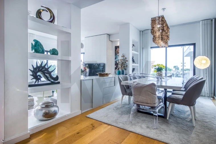 Apartamento T5 para Venda em Parque das Nações Foto 2