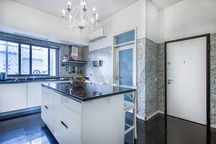 Apartamento T5 para Venda em Parque das Nações Foto 8