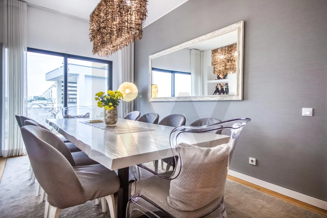Apartamento T5 para Venda em Parque das Nações Foto 3