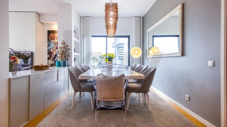 Apartamento T5 para Venda em Parque das Nações