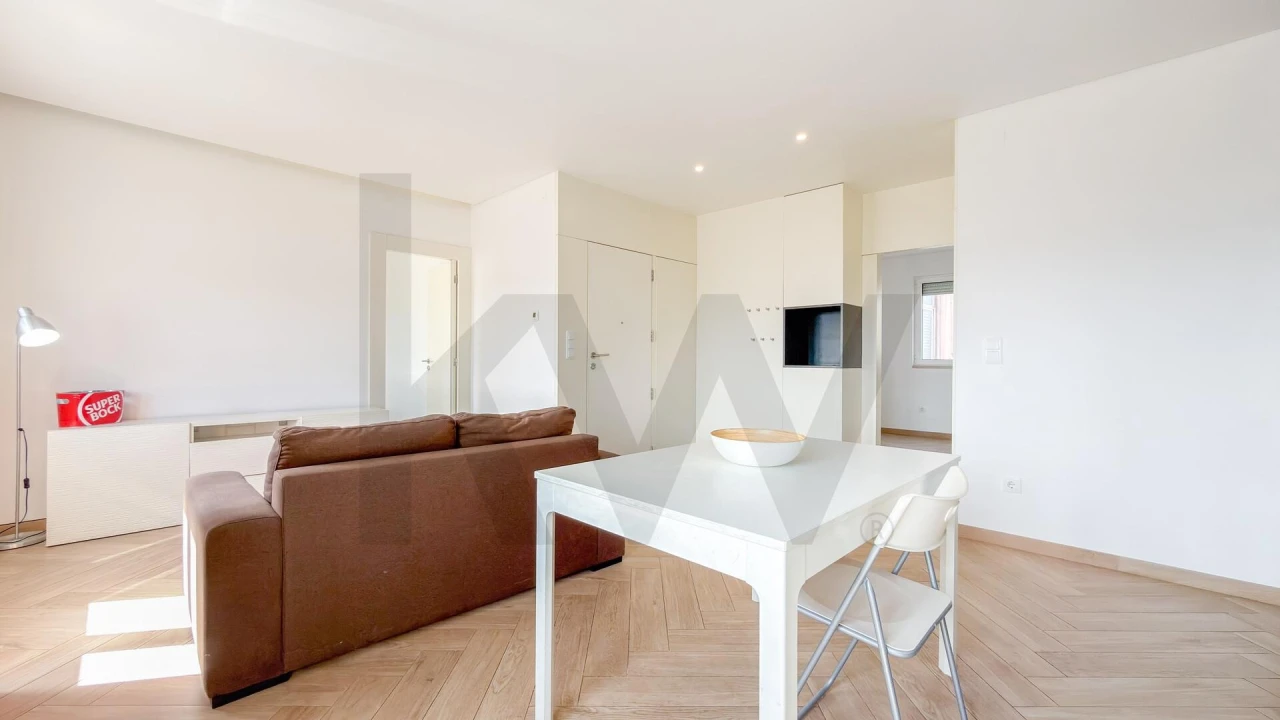 Apartamento T2 para Venda em Ajuda Foto 6