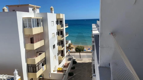 Apartamento T2 para Arrendamento em Armação de Pera