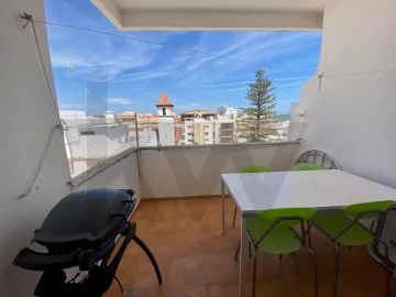 Apartamento T2 para Arrendamento em Armação de Pera