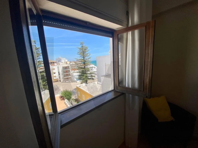 Apartamento T2 para Arrendamento em Armação de Pera Foto 15