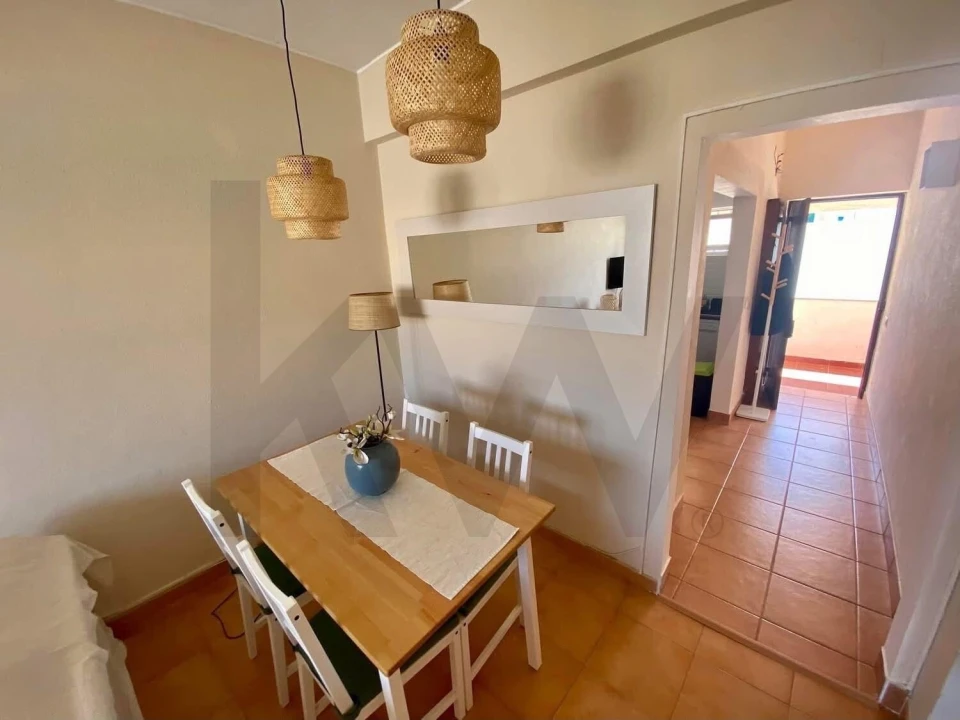 Apartamento T2 para Arrendamento em Armação de Pera Foto 10