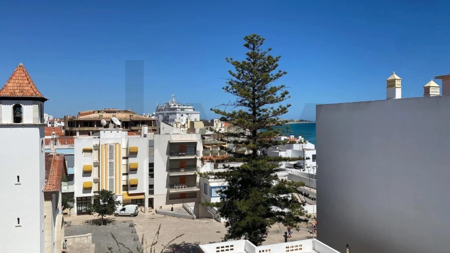 Apartamento T2 para Arrendamento em Armação de Pera