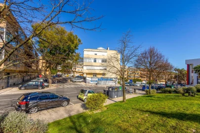 Apartamento T2 para Arrendamento em Algés, Linda-A-Velha e Cruz Quebrada-Dafundo