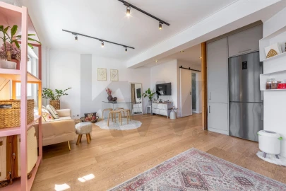 Apartamento T2 para Arrendamento em Algés, Linda-A-Velha e Cruz Quebrada-Dafundo