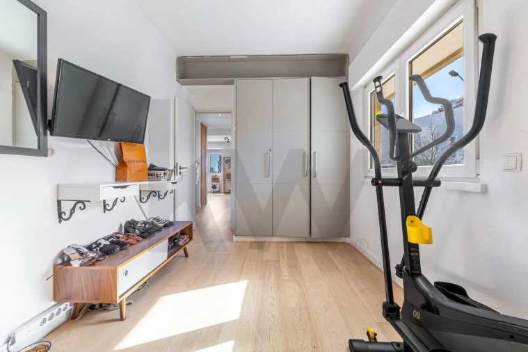 Apartamento T2 para Arrendamento em Algés, Linda-A-Velha e Cruz Quebrada-Dafundo Foto 13