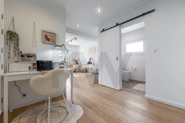 Apartamento T2 para Arrendamento em Algés, Linda-A-Velha e Cruz Quebrada-Dafundo Foto 22