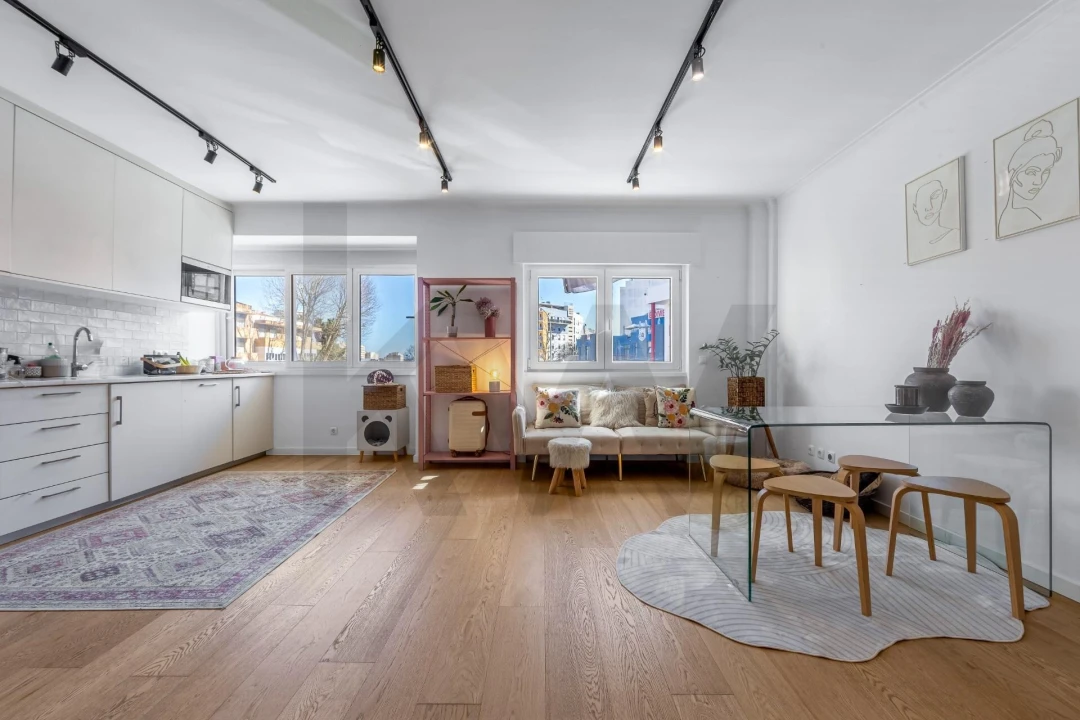 Apartamento T2 para Arrendamento em Algés, Linda-A-Velha e Cruz Quebrada-Dafundo Foto 21