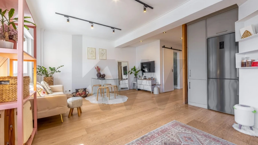 Apartamento T2 para Arrendamento em Algés, Linda-A-Velha e Cruz Quebrada-Dafundo