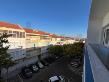 Apartamento T2 para Venda em Falagueira-Venda Nova