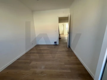 Apartamento T2 para Venda em Falagueira-Venda Nova