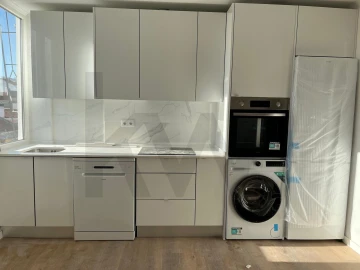 Apartamento T2 para Venda em Falagueira-Venda Nova