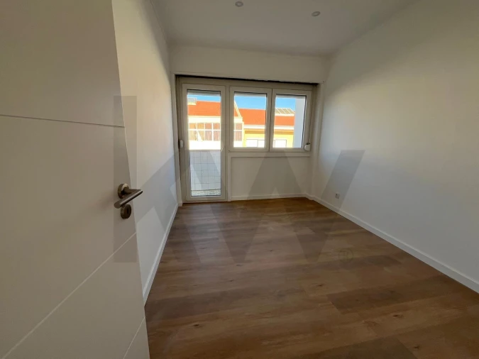 Apartamento T2 para Venda em Falagueira-Venda Nova Foto 4