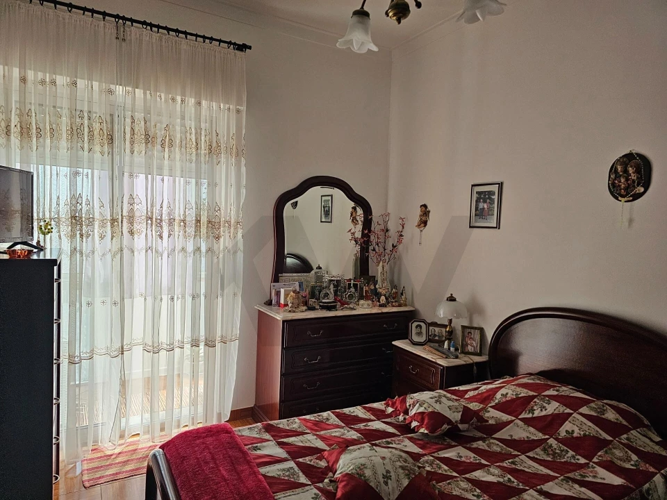 Apartamento T2 para Venda em Agualva e Mira-Sintra Foto 8