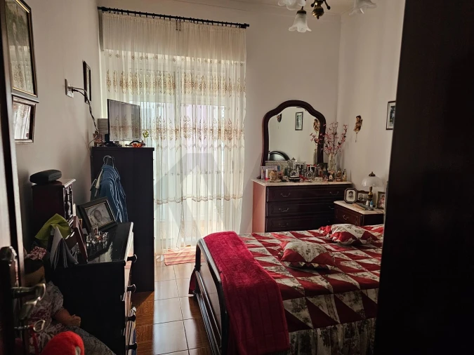Apartamento T2 para Venda em Agualva e Mira-Sintra Foto 9
