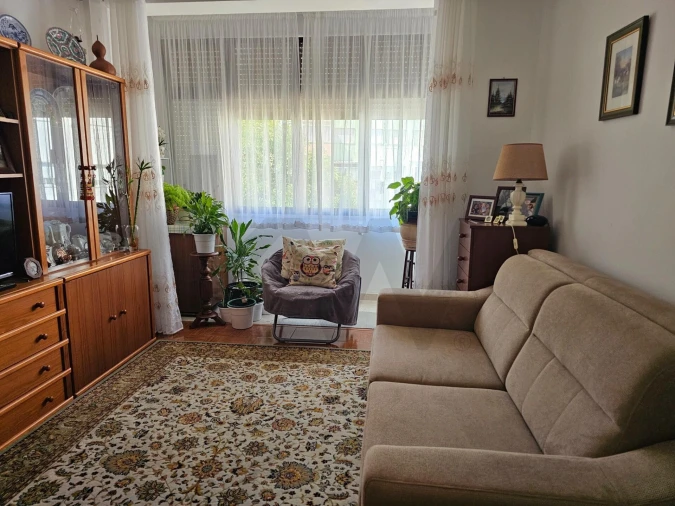 Apartamento T2 para Venda em Agualva e Mira-Sintra Foto 12