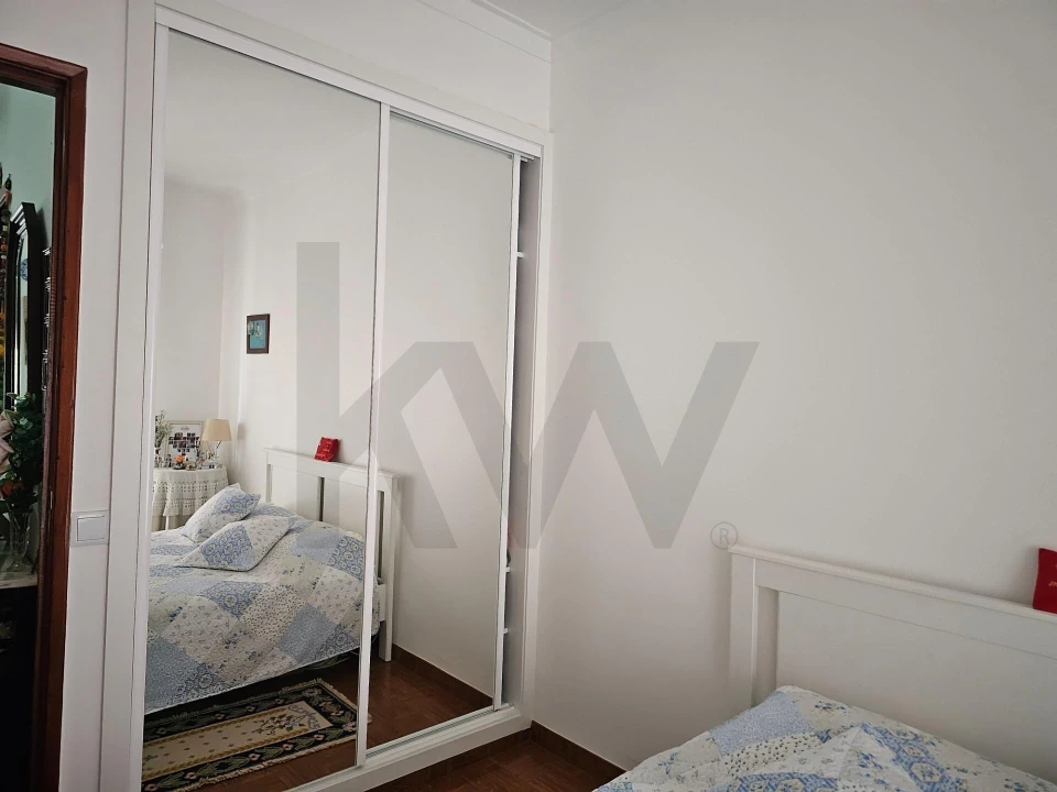 Apartamento T2 para Venda em Agualva e Mira-Sintra Foto 11