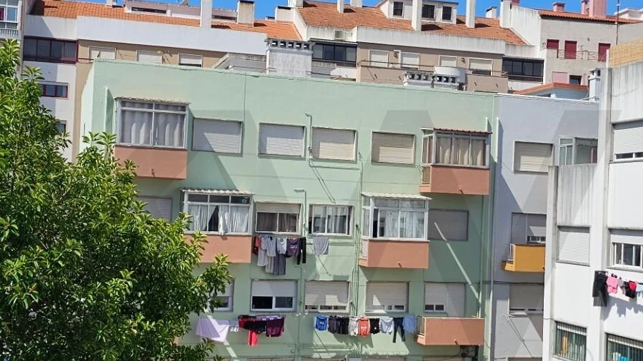 Apartamento T2 para Venda em Agualva e Mira-Sintra