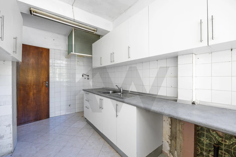 Apartamento T2 para Venda em Corroios Foto 20