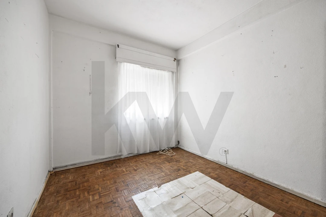 Apartamento T2 para Venda em Corroios Foto 11