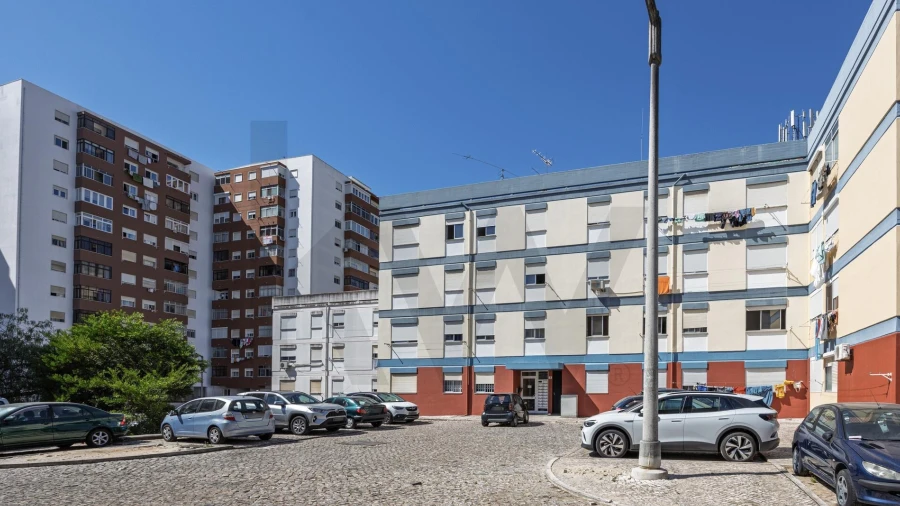 Apartamento T2 para Venda em Corroios