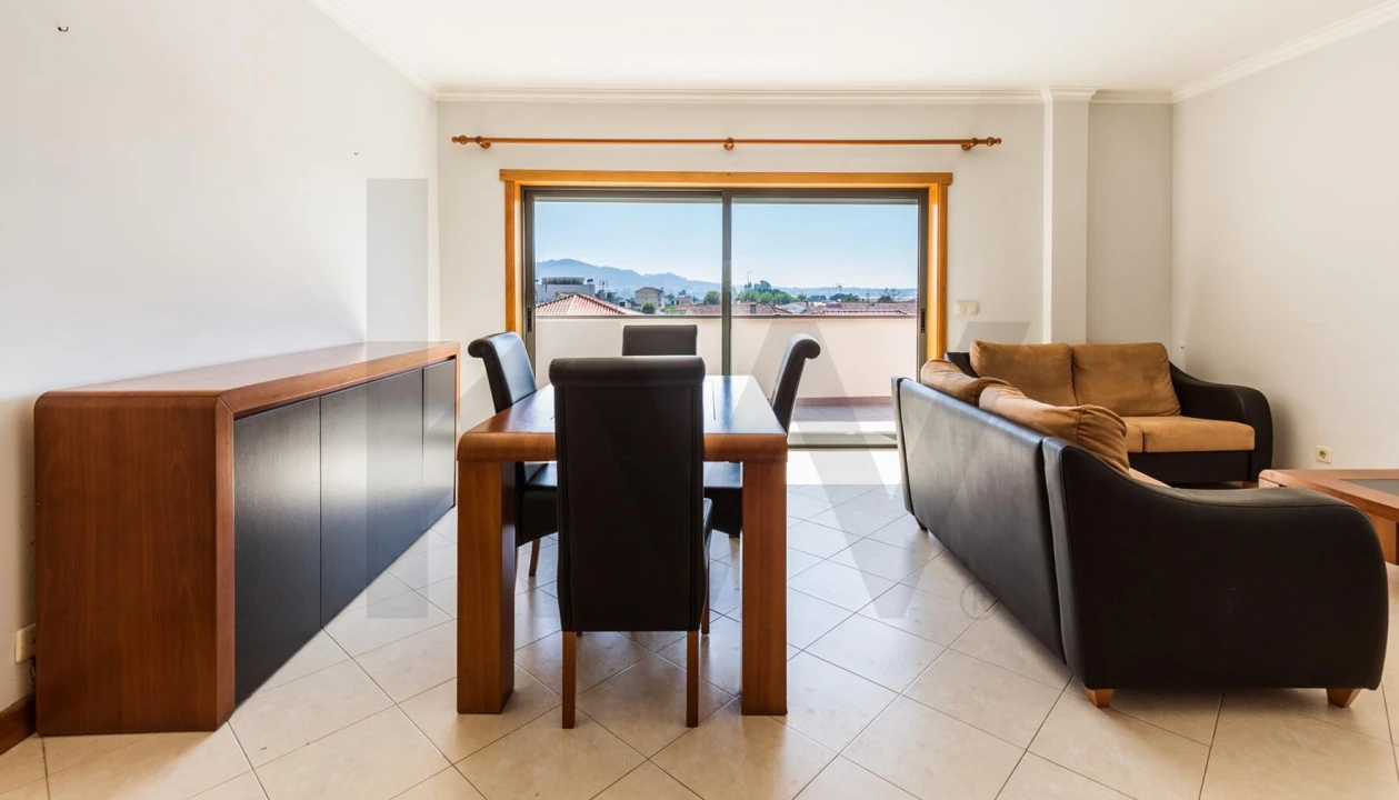 Apartamento T2 para Arrendamento em Santa Maria Maior e Monserrate e Meadela Foto 2