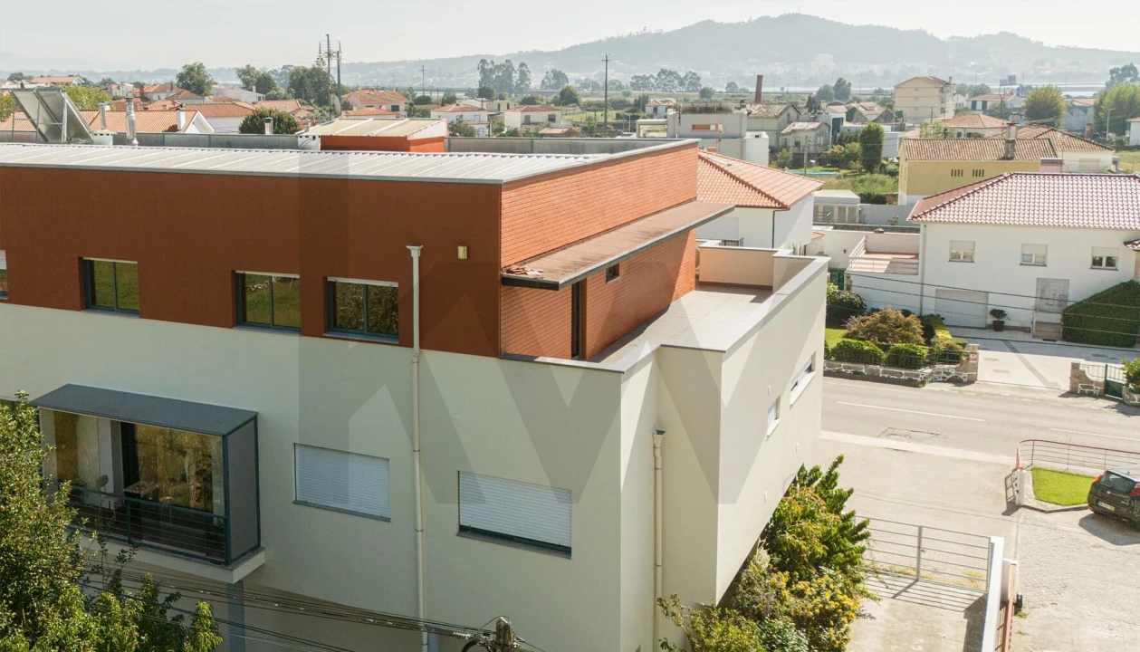 Apartamento T2 para Arrendamento em Santa Maria Maior e Monserrate e Meadela Foto 1