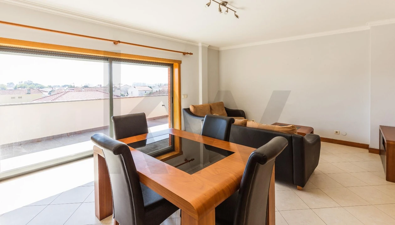 Apartamento T2 para Arrendamento em Santa Maria Maior e Monserrate e Meadela Foto 3