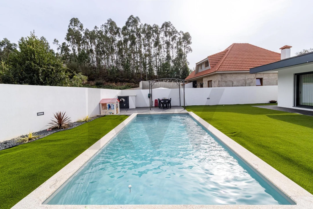 Moradia T3 para Venda em São João de Ver Foto 4