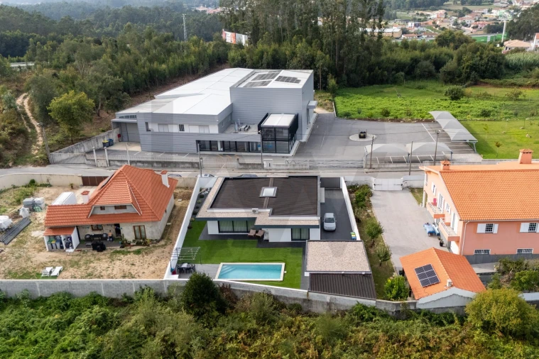Moradia T3 para Venda em São João de Ver Foto 37