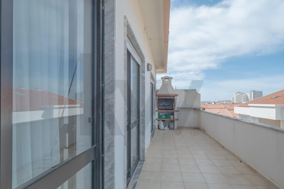 Apartamento T2 para Venda em A dos Cunhados e Maceira Foto 14