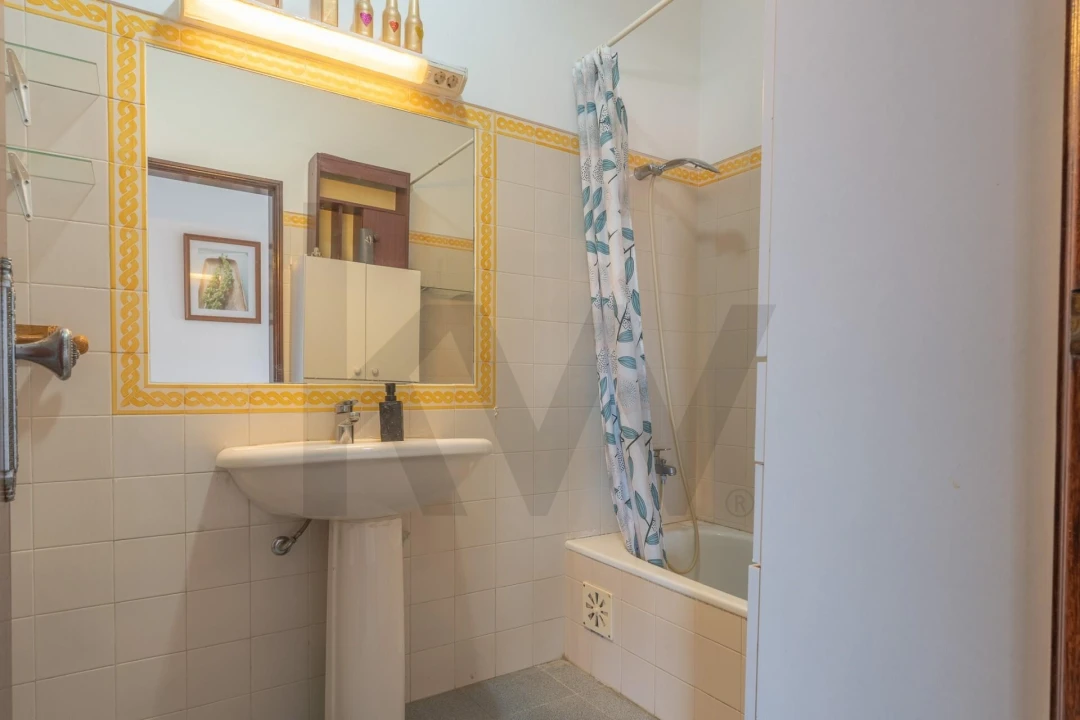Apartamento T2 para Venda em A dos Cunhados e Maceira Foto 31