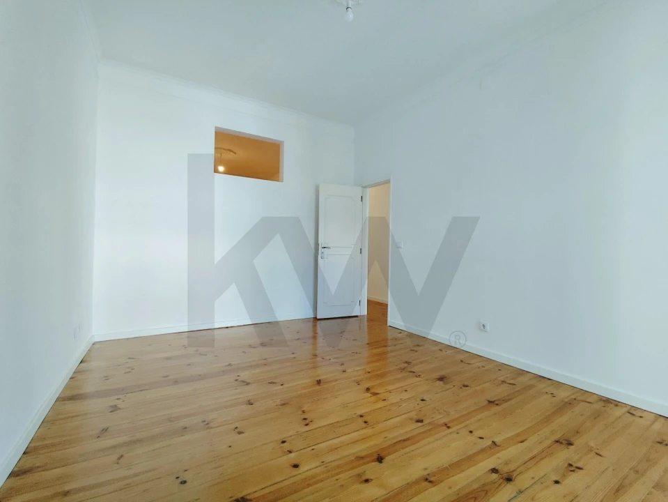 Apartamento T3 para Venda em Arroios Foto 13
